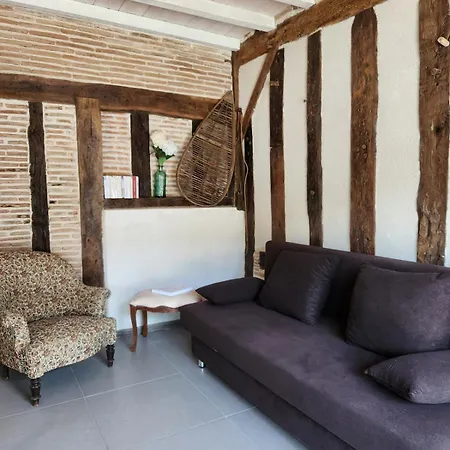Holiday home Sous Les Pins La Grange A Deux Giscos