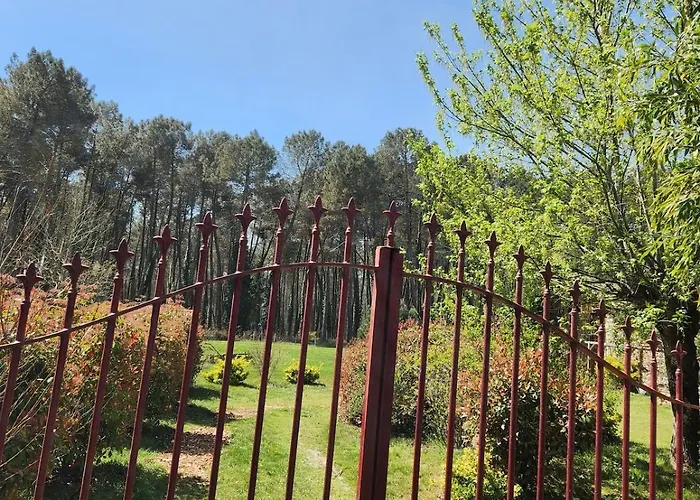 Nyaraló Gite Sous Les Pins La Grange A Deux Giscos